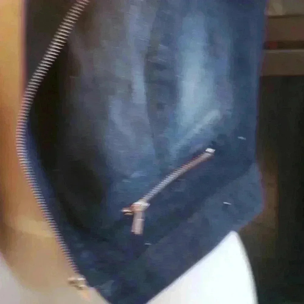 Distressed denim vest - Picture 3 of 4